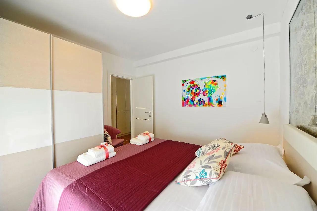 Luxury Apartment Dvor Split 0*,